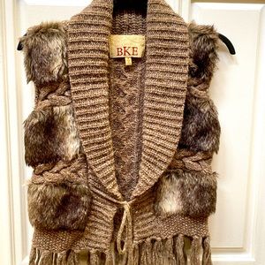 Sweater faux fur winter vest